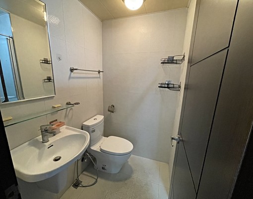 高雄科技大學|環境清幽|美三房+平車(可租補) - Image 1