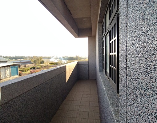 近大潭忻林園區簡餐咖啡館二樓整層分租,可住、商用可租補 - Image 12