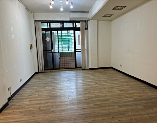 可申請租補及設籍~近莊敬路麥當勞,吳興國小~機能超好~ - Image 2