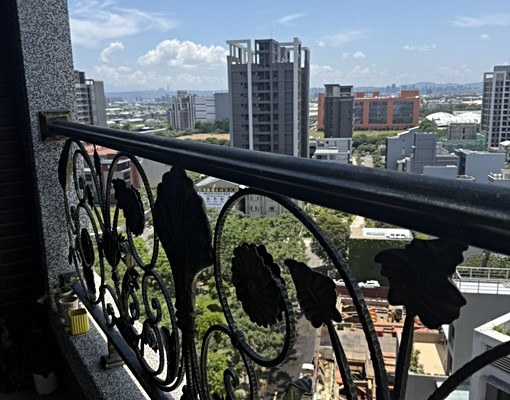 桃園青埔A18一品院高層景觀超大3房車位 - Image 1