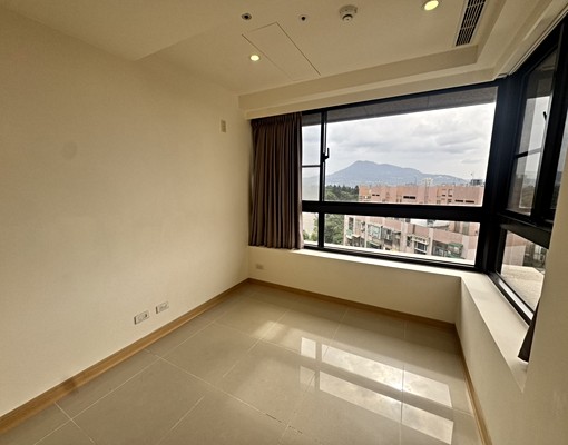 江南大宅超美山景~海景舒心三房車位 - Image 2