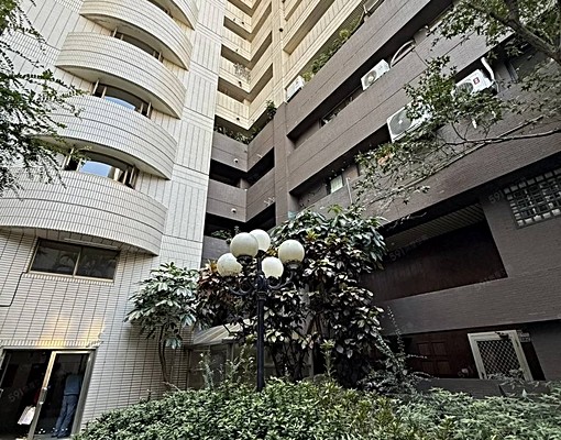 南屯區東興路二段便宜三房全配、可租補出租 - Image 9