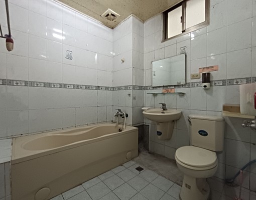 近蘆洲捷運站長榮路超大三房 - Image 4