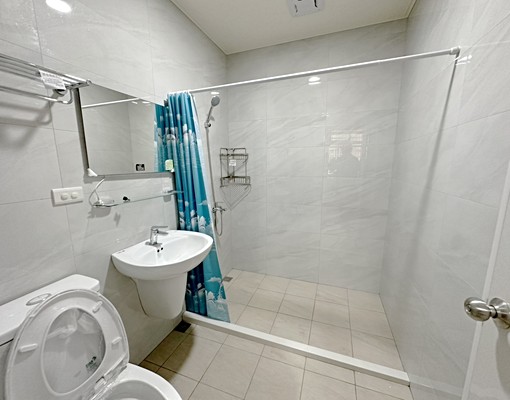 美光旁精美大套房附廚房(3間可選) - Image 5