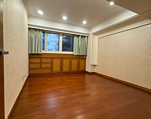 忠孝敦化MRT/綠意美景/4房豪宅 - Image 7