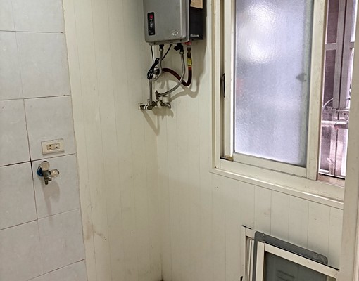 板橋江子翠捷運車站附近2樓出租 - Image 5