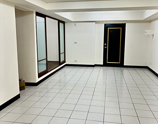 北大國小旁鄰近捷運市區,整新通風明亮大3房+3陽台 - Image 3