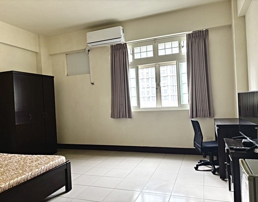 體育場遠百採光電梯大套房 - Image 1