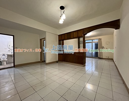 KM138676💫吳興街近北醫🌾3房留白大空間 - Image 1