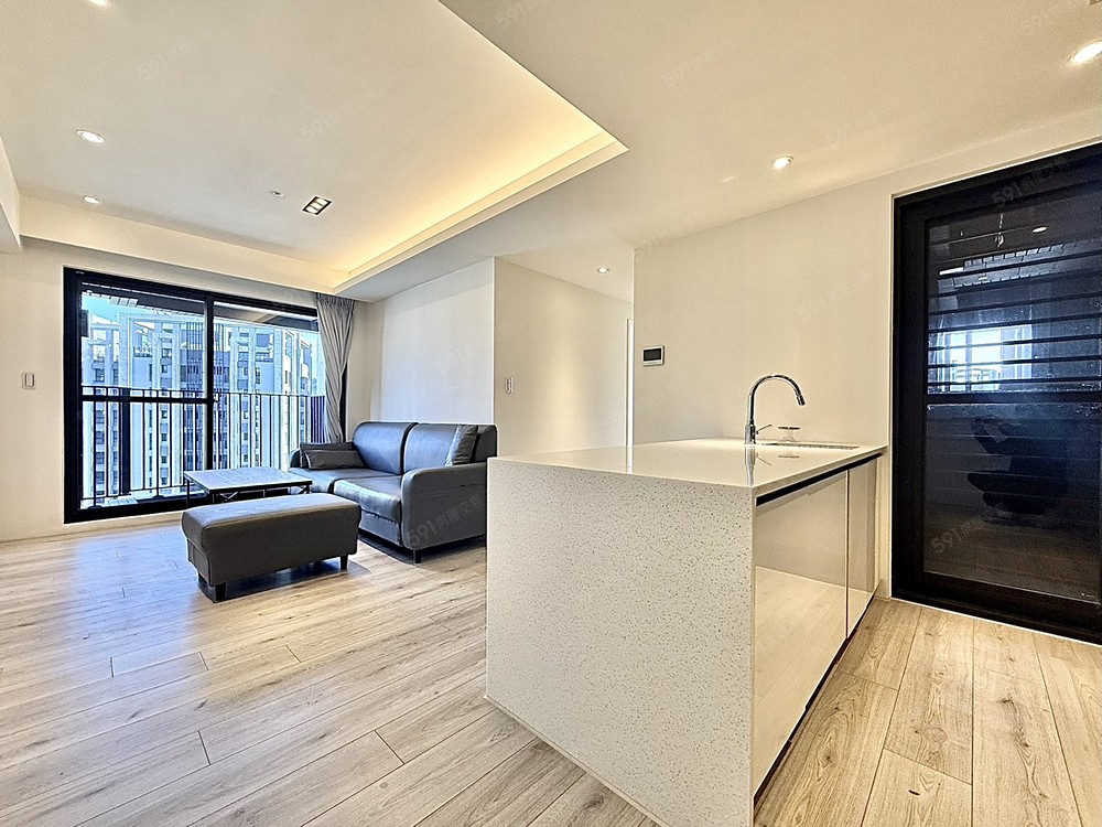 📢屋齡1年🔥2房全配+平面車位💯可租補✅台水電 - Image 1