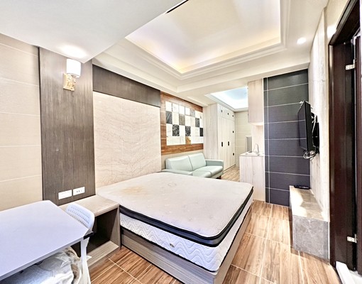 💡東區北區一中台電套房💡可租補室內機車位💡系統櫃大冰箱 - Image 3