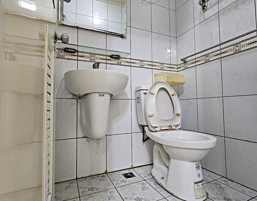 優質套房出租,社區管理生活機能佳 - Image 6