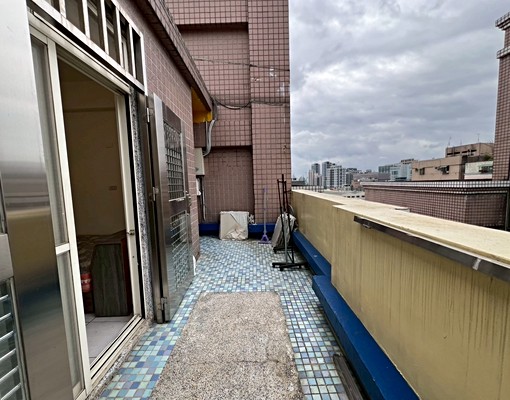 電梯套房獨立空間~大間.舒服~只租16000元 - Image 9