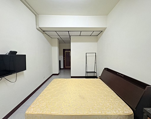 興達路商圈,靠近遠東街、北興市場,平面汽車停車位費用另計 - Image 6