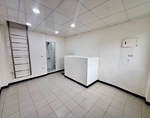 台水電、捷運永春、獨洗 - Image 1