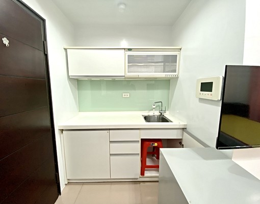 淡水站前走路就到.可租屋補助.垃圾代收.獨立陽台.台水台電 - Image 4