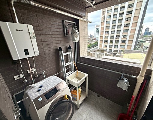 民權西路😬2房租補報稅~洗脫烘車位另計收垃圾包裹~高樓層景 - Image 11