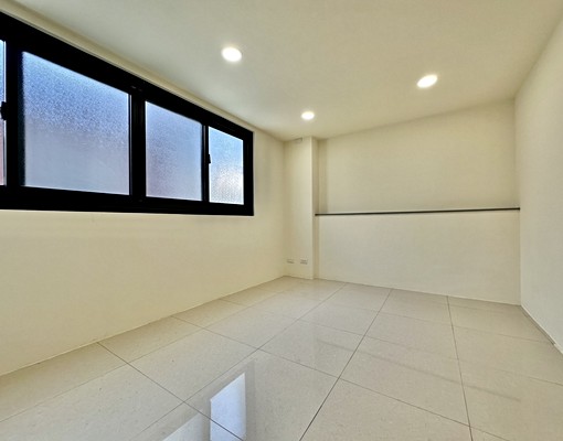 可租補可戶籍✨整棟出租✨遮雨棚車庫✨家具可談 - Image 13