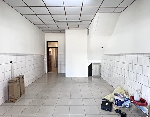 潭子福潭路邊間5房透天💎可店面住家合一👍平車交通便利 - Image 2