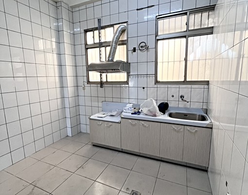 潭子福潭路邊間5房透天💎可店面住家合一👍平車交通便利 - Image 3