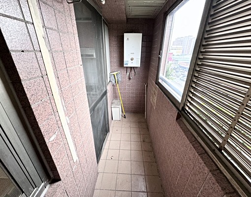 超級大文心💖可租補💖大坪數三房兩衛💖平車 - Image 13