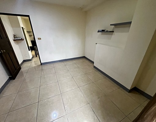 一房一廳前後兩陽台 - Image 2