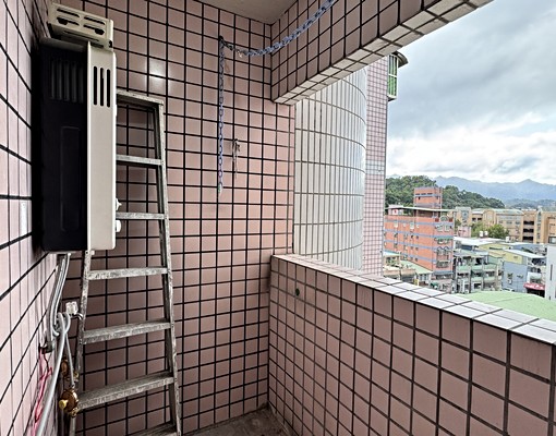 可租補⭐免服務費⭐大三房採光佳⭐五泰許修銘 - Image 10