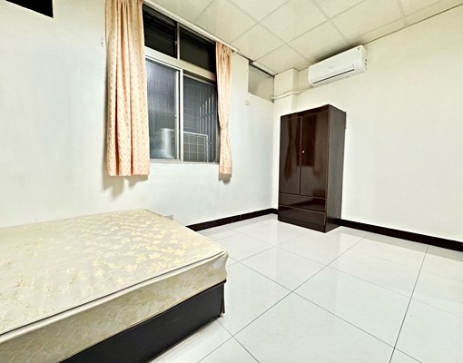 環球百貨/獨立洗衣機/免爬梯/垃圾代收/生活機能 - Image 1