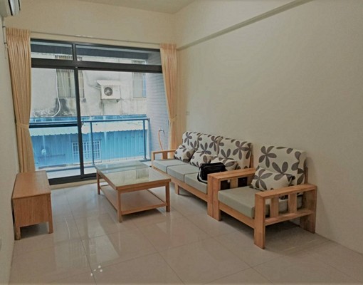 蓋好全新未住 全新家具家電空間大，客廳房間  陽光 - Image 1