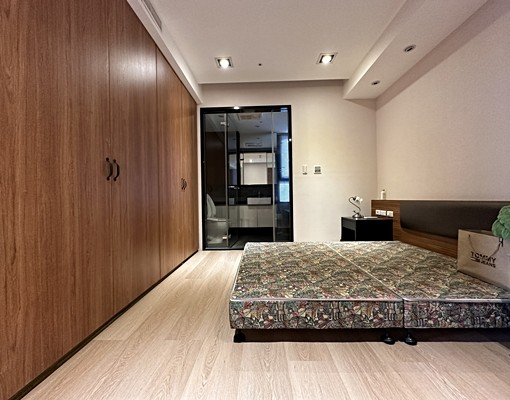 文心崇德⇪雙衛浴有浴缸⇪高樓層系統櫃⇪車位可租 - Image 7