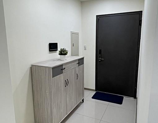 竹科潤隆兩房,稀有露台戶,家電/家具設備齊全,隨時入住 - Image 3