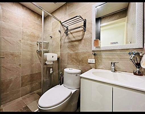 徐匯中學高檔裝潢大三房/可租補。另有車位出租 - Image 4