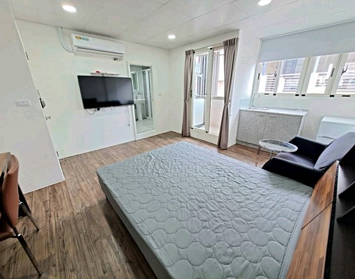 近中國醫藥學院💥可租補報稅💥有電梯💥流理台陽台沙發 - Image 1