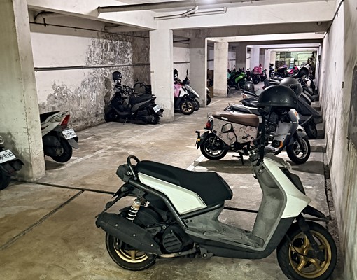 豪哥出擊~室內機車~就是要便宜~有電梯 - Image 2