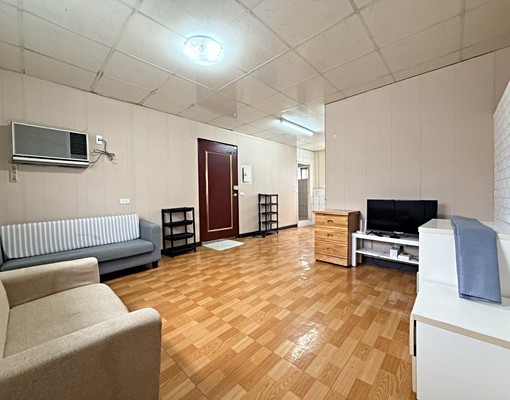 豪哥出擊~室內機車~就是要便宜~有電梯 - Image 1