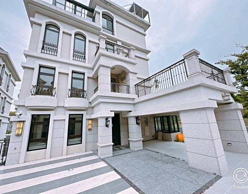 北屯社區型別墅✨精裝房城堡式透天別墅✨室內130坪✨勤益大坑 - Image 1