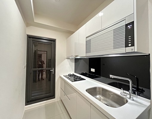 兩房有車位建工高科大高雄高工正興國小建興市場輕軌家樂福正忠路 - Image 7