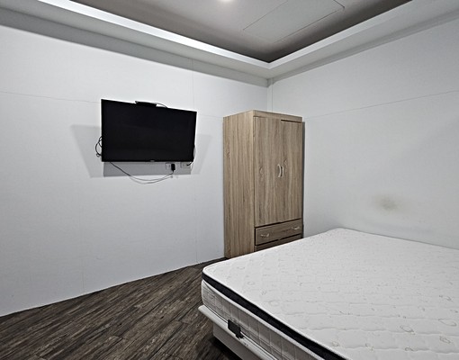 慈濟醫院＆四維高中二樓套房分租一層兩戶 - Image 4