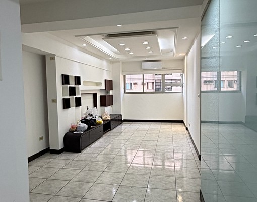 冠倫社區三房一聽出租 - Image 2