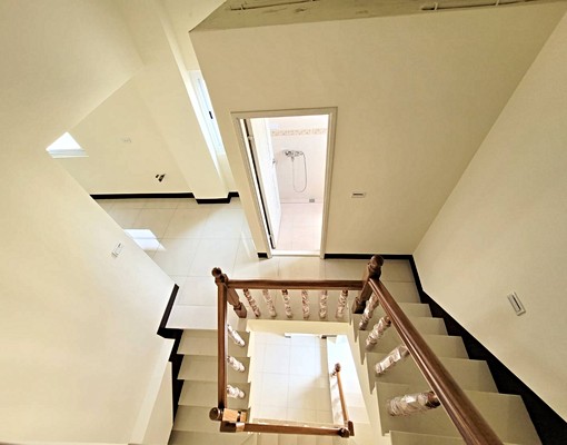 小港捷運站/二苓國小/屋齡年輕透天 - Image 7