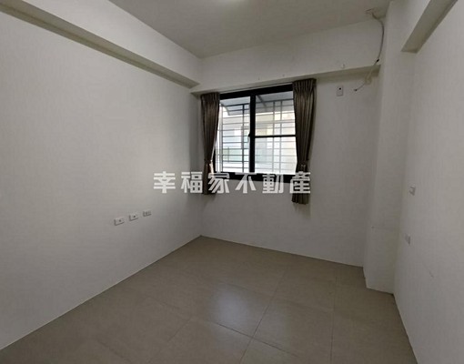 ★奐蝶陪您租房趣★歸仁｜陽光城四年雙車透天 - Image 11