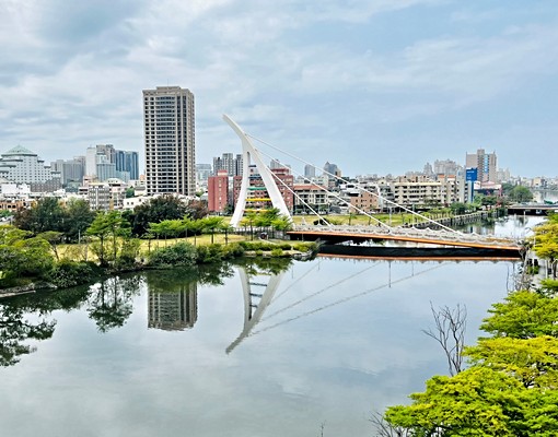 中西區|民生路|河景|三房|有車位|裝潢|可租補 - Image 1