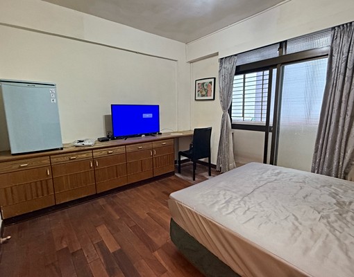 *有陽台*大套房【近春日路/健行路商圈】 - Image 2