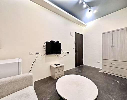 二中旁🔥可租補可寵物綠園道超好停汽車 - Image 11