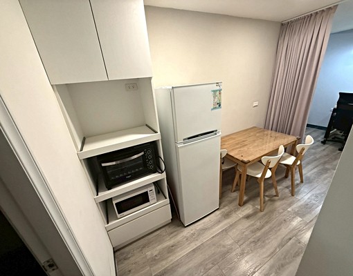 亞東醫院🏠可入籍/裝潢新正兩房/獨立陽台廚房/傢俱齊全/ - Image 3