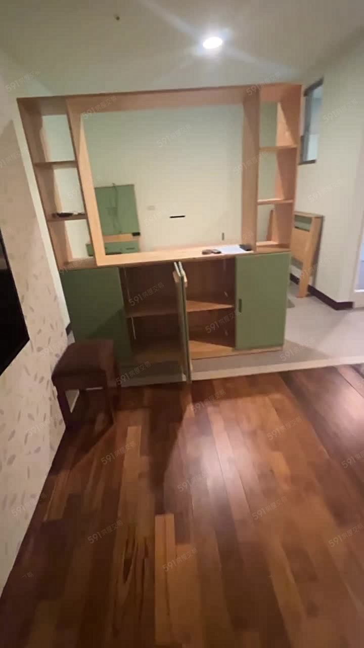 房東自租、可租補、新裝潢近勤美商圈,走路五分鐘 - Image 1