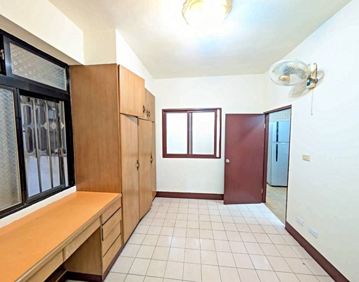 市中心/大空間兩房/明亮有陽台/健身公寓 - Image 10