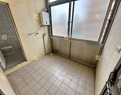 豐原區西平街生活便利便宜透天厝4房可租補、戶籍及寵物出租 - Image 10