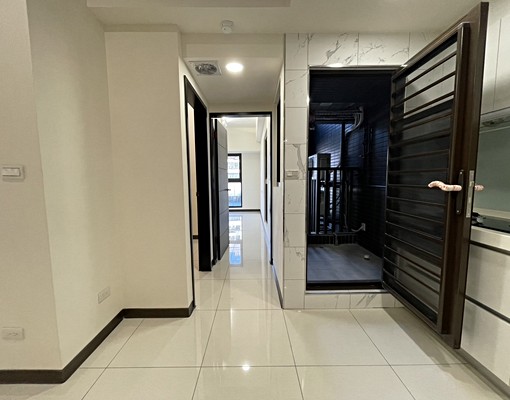 【新泰美】可租補拎包入住〃原三房改兩房車 - Image 8