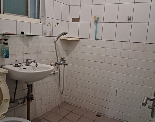 屋主自租，3樓整層，拎包入住，社宅仲介勿擾。 - Image 10